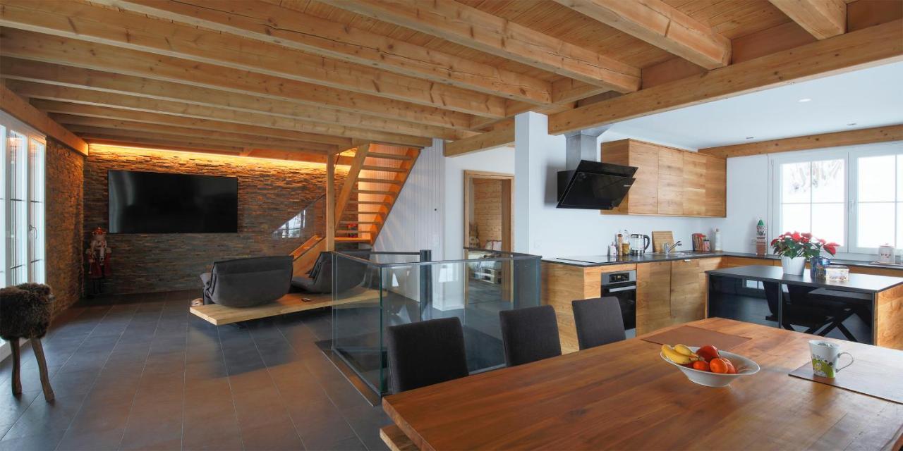 Exklusives Chalet Mit Traumhafter See- Und Bergsicht Seelisberg Esterno foto