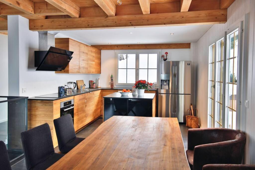 Exklusives Chalet Mit Traumhafter See- Und Bergsicht Seelisberg Esterno foto