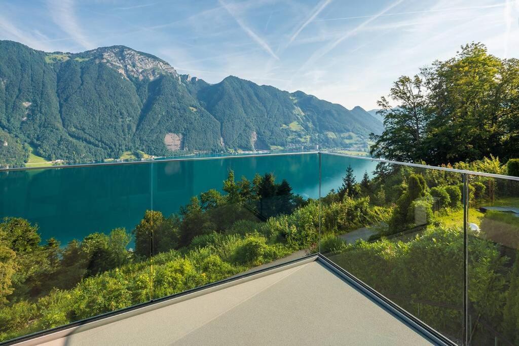 Exklusives Chalet Mit Traumhafter See- Und Bergsicht Seelisberg Esterno foto